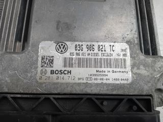 bontott SKODA OCTAVIA II Motorvezérlő