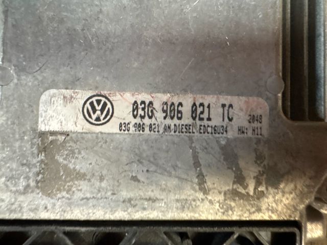 bontott SKODA OCTAVIA II Motorvezérlő