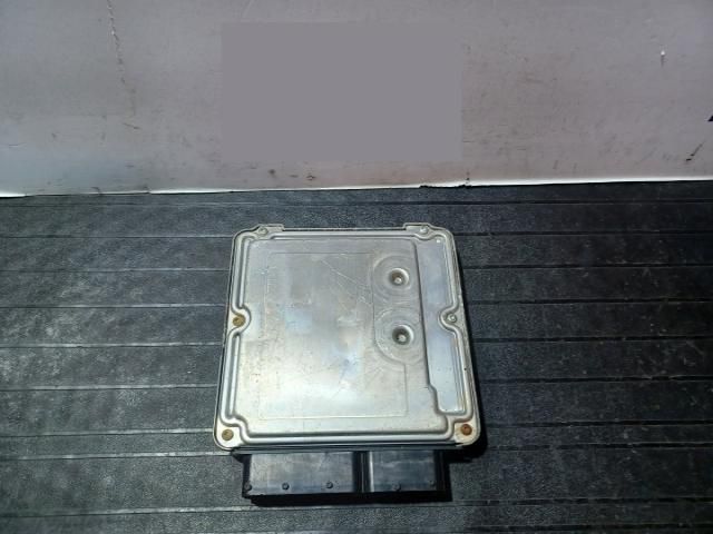 bontott SKODA OCTAVIA II Motorvezérlő