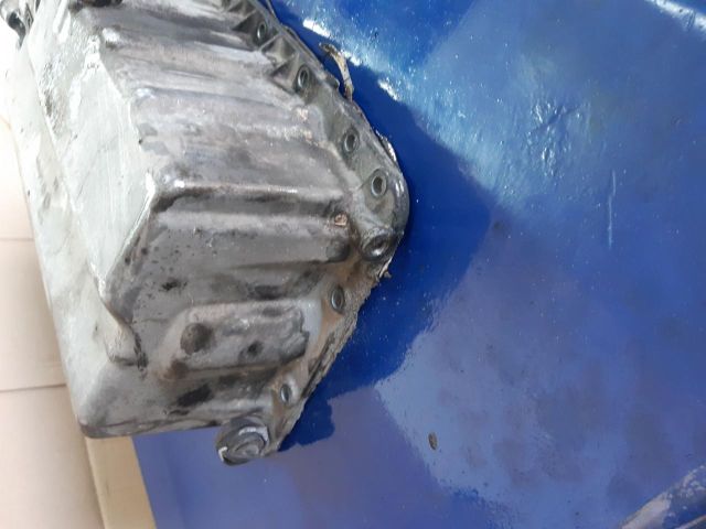 bontott SKODA OCTAVIA II Olajteknő