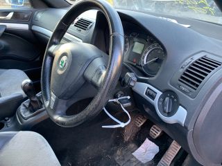 bontott SKODA OCTAVIA II Jobb első Gólyaláb (Lengécsillapító, Rugó)