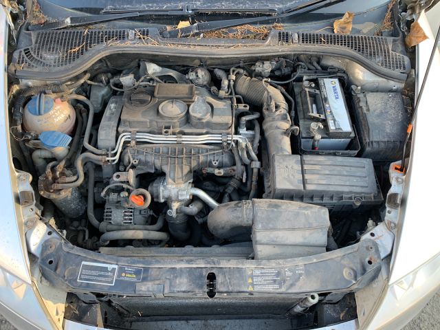 bontott SKODA OCTAVIA II Jobb első Gólyaláb (Lengécsillapító, Rugó)