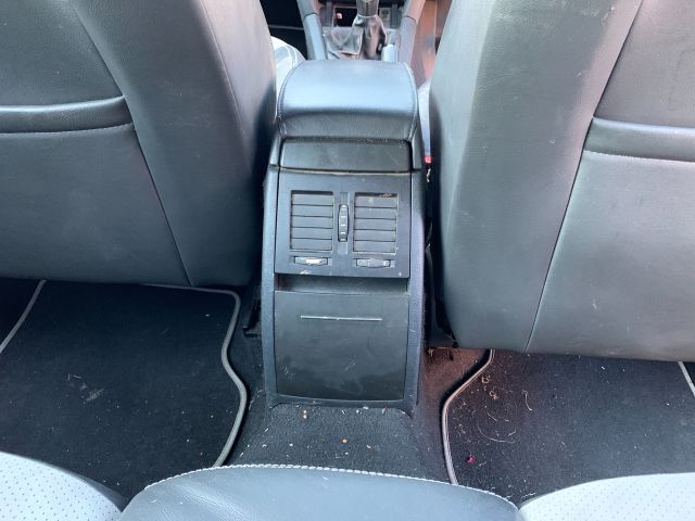 bontott SKODA OCTAVIA II Jobb első Gólyaláb (Lengécsillapító, Rugó)