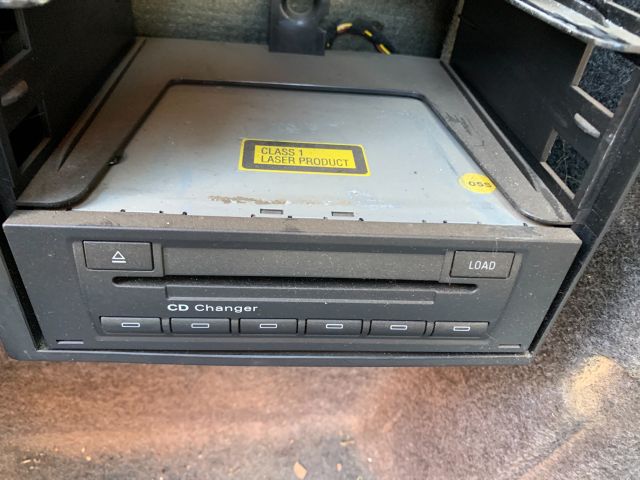 bontott SKODA OCTAVIA II Jobb első Gólyaláb (Lengécsillapító, Rugó)