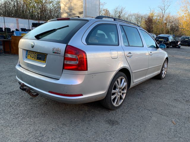 bontott SKODA OCTAVIA II Jobb első Lengőkar