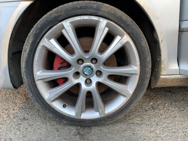 bontott SKODA OCTAVIA II Jobb első Lengőkar