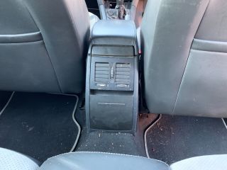 bontott SKODA OCTAVIA II Jobb első Lengőkar