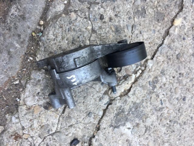 bontott SKODA OCTAVIA II Szíjfeszítő Görgő