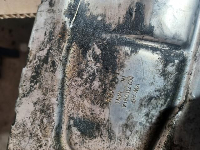 bontott SKODA OCTAVIA II Váltó Kulissza