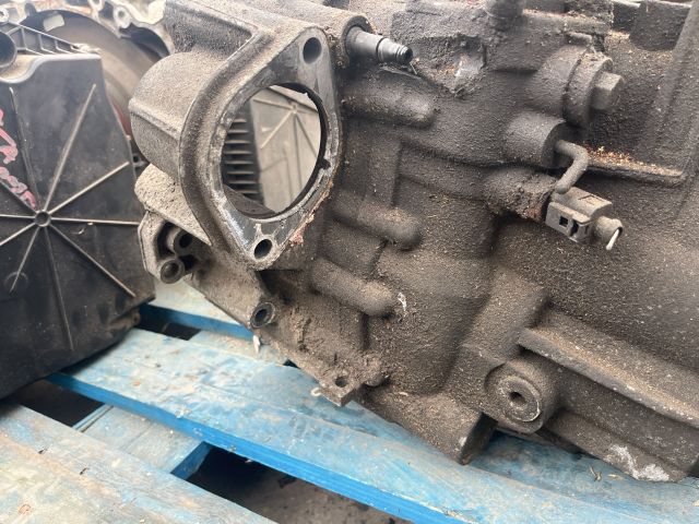 bontott SKODA OCTAVIA II Váltó (Mechanikus)