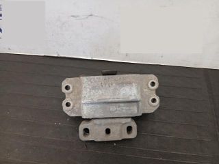 bontott SKODA OCTAVIA II Váltó Tartó Bak (Pozíciófüggetlen)