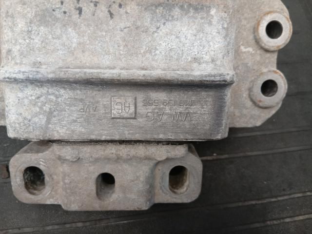 bontott SKODA OCTAVIA II Váltó Tartó Bak (Pozíciófüggetlen)