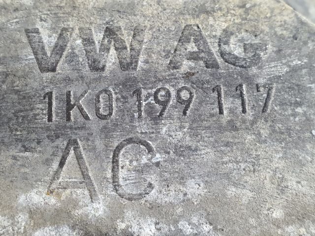 bontott SKODA OCTAVIA II Váltó Tartó Bak (Pozíciófüggetlen)