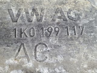 bontott SKODA OCTAVIA II Váltó Tartó Bak (Pozíciófüggetlen)