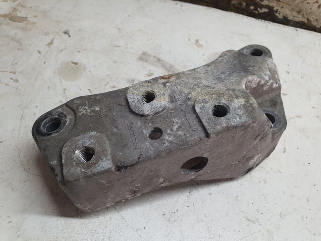 bontott SKODA OCTAVIA II Váltó Tartó Bak (Pozíciófüggetlen)