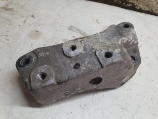 bontott SKODA OCTAVIA II Váltó Tartó Bak (Pozíciófüggetlen)