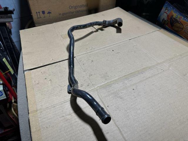 bontott SKODA OCTAVIA II Vízcső