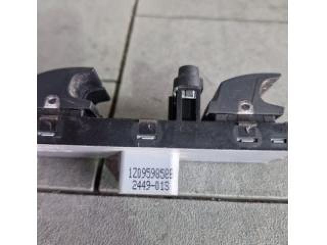 bontott SKODA OCTAVIA II Ablakemelő Kapcsoló Négyes / Kettes