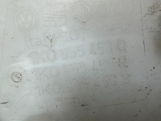 bontott SKODA OCTAVIA II Ablakmosó Tartály