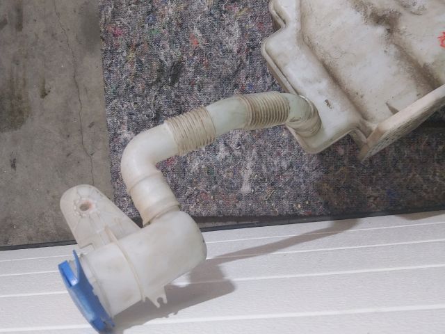 bontott SKODA OCTAVIA II Ablakmosó Tartály