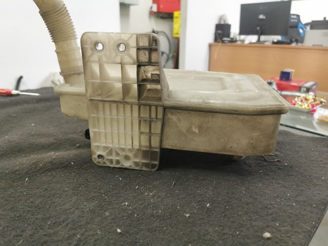 bontott SKODA OCTAVIA II Ablakmosó Tartály