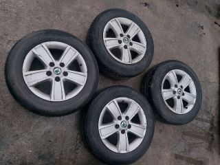 bontott SKODA OCTAVIA II Acélfelni Szett Gumival