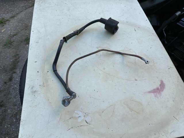 bontott SKODA OCTAVIA II Akkumulátor Saru