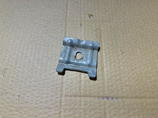 bontott SKODA OCTAVIA II Akkumulátor Tartó