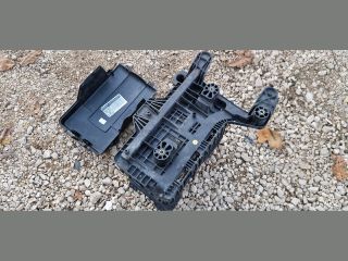 bontott SKODA OCTAVIA II Akkumulátor Tartó