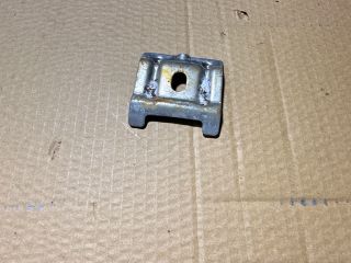 bontott SKODA OCTAVIA II Akkumulátor Tartó