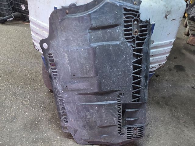 bontott SKODA OCTAVIA II Alsó Motorburkolat