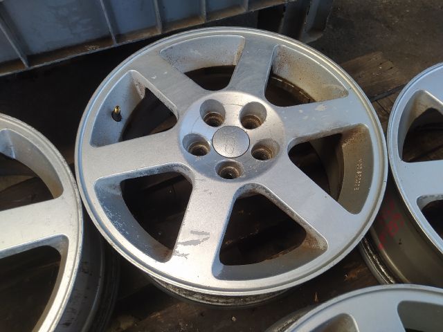 bontott SKODA OCTAVIA II Alufelni Szett