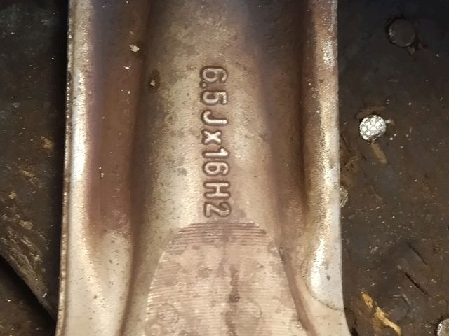 bontott SKODA OCTAVIA II Alufelni Szett