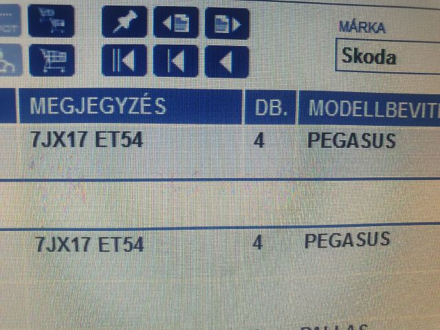 bontott SKODA OCTAVIA II Alufelni Szett