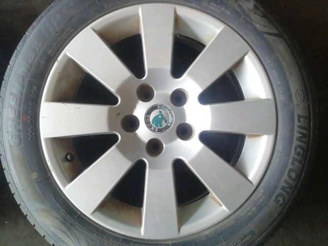 bontott SKODA OCTAVIA II Alufelni Szett