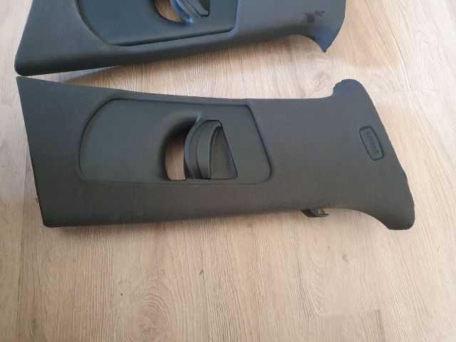 bontott SKODA OCTAVIA II Bal B Oszlop Burkolat