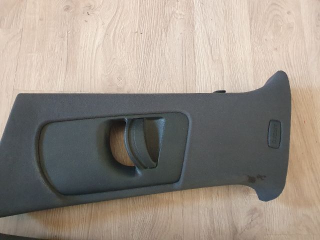 bontott SKODA OCTAVIA II Bal B Oszlop Burkolat