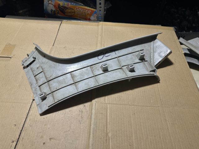 bontott SKODA OCTAVIA II Bal C Oszlop Burkolat