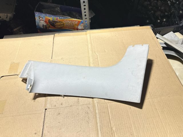 bontott SKODA OCTAVIA II Bal C Oszlop Burkolat