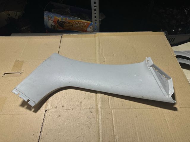 bontott SKODA OCTAVIA II Bal C Oszlop Burkolat