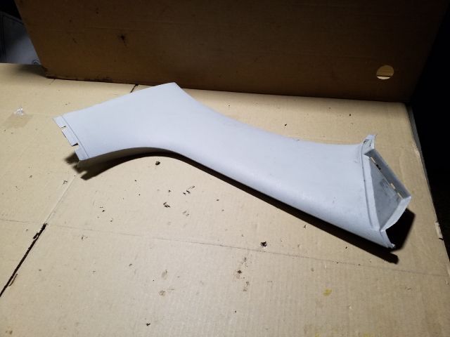 bontott SKODA OCTAVIA II Bal C Oszlop Burkolat