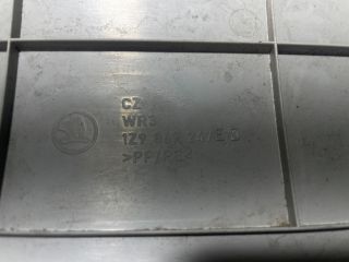 bontott SKODA OCTAVIA II Bal C Oszlop Burkolat