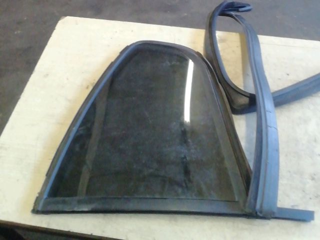 bontott SKODA OCTAVIA II Bal C Oszlop Oldalablak Üveg