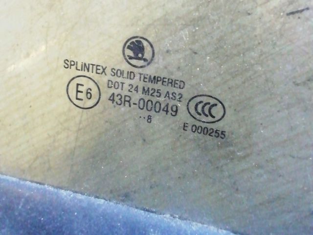 bontott SKODA OCTAVIA II Bal C Oszlop Oldalablak Üveg