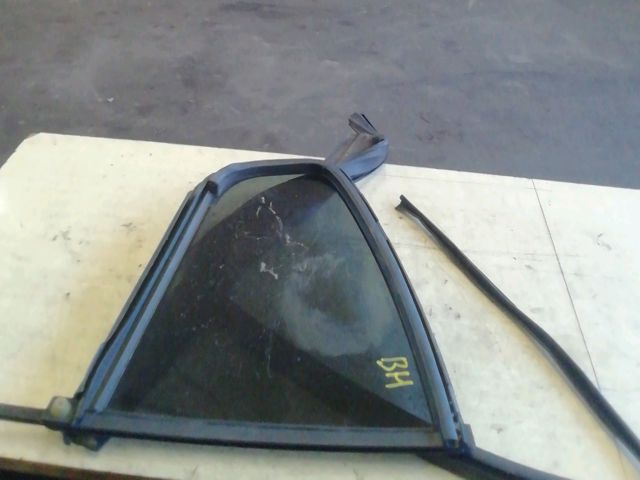 bontott SKODA OCTAVIA II Bal C Oszlop Oldalablak Üveg