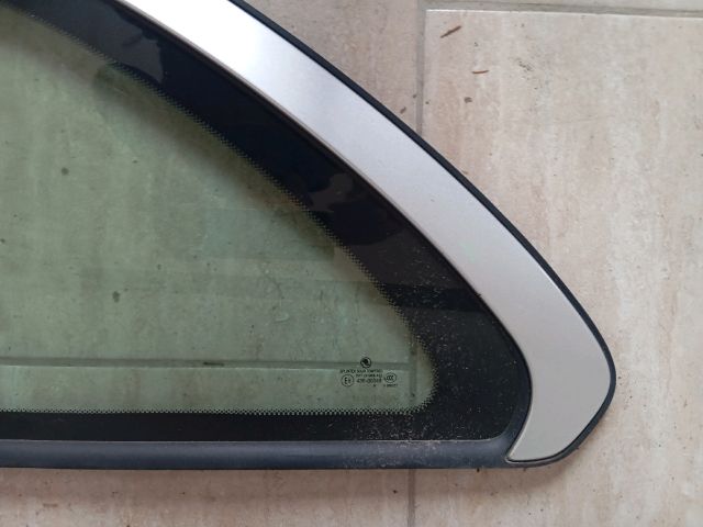 bontott SKODA OCTAVIA II Bal C Oszlop Oldalablak Üveg