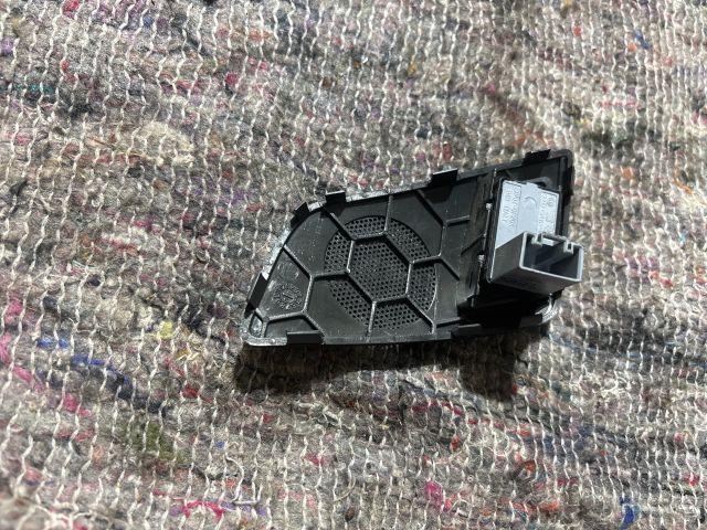 bontott SKODA OCTAVIA II Bal első Ablakemelő Kapcsoló