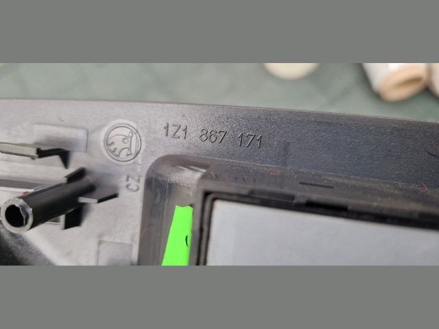 bontott SKODA OCTAVIA II Bal első Ablakemelő Kapcsoló