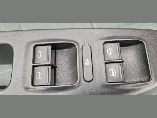 bontott SKODA OCTAVIA II Bal első Ablakemelő Kapcsoló