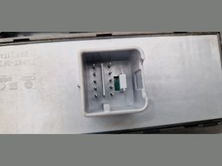 bontott SKODA OCTAVIA II Bal első Ablakemelő Kapcsoló